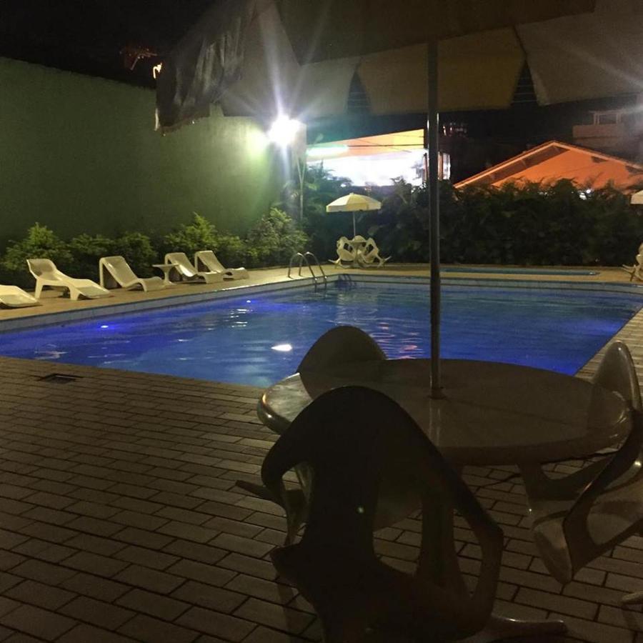 Hotel Guanabara Карагуататуба Екстер'єр фото